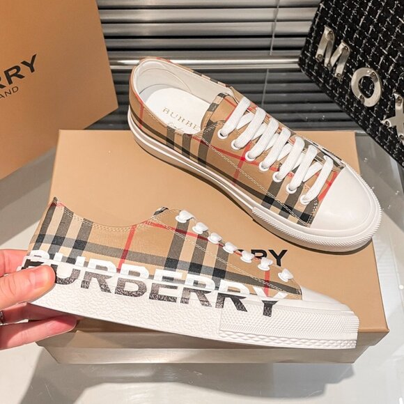 BURBERRY LARKHALL BEIGE CHECK CANVAS LOGO SNEAKERS - Picture 6 of 7